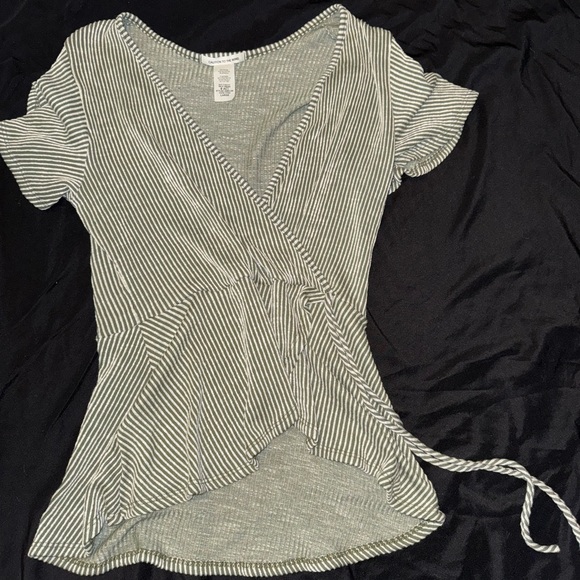 Striped Wrap Top - green and White - Picture 1 of 2